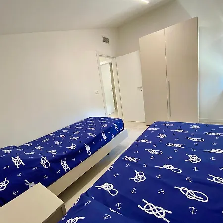 Apartman Em *